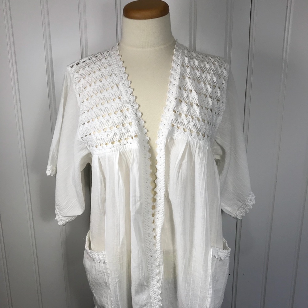 Vintage white cover up blouse size medium